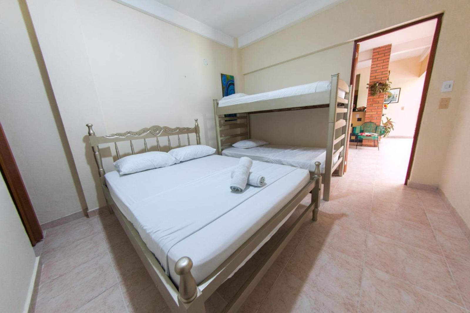 Habitación privada y amplia cerca zonas turísticas Cartagena Habitación foto